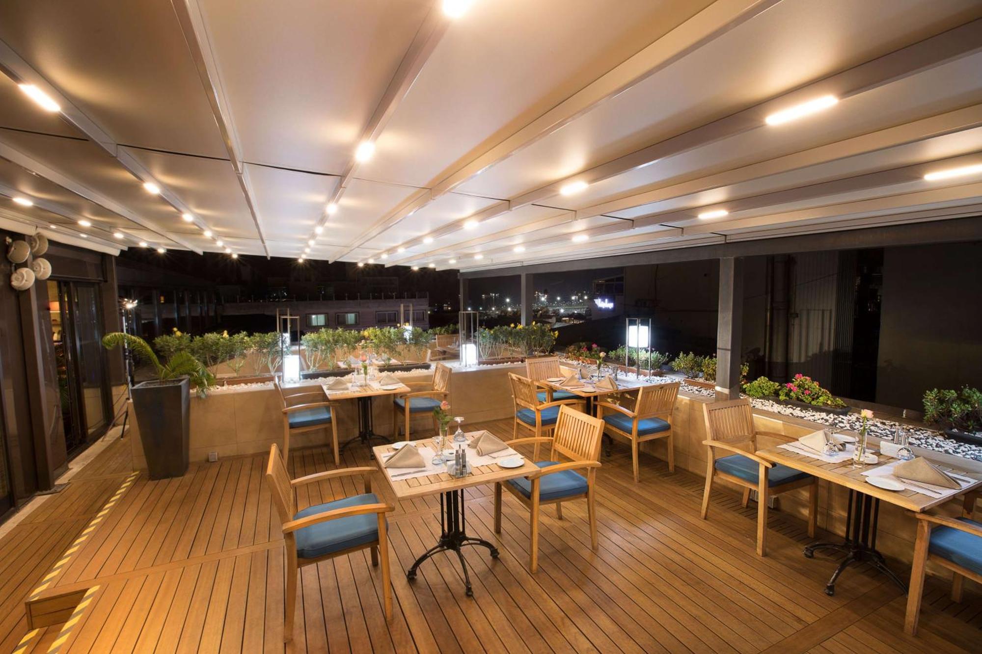 מלון Doubletree By Hilton Istanbul - Old Town מראה חיצוני תמונה The restaurant