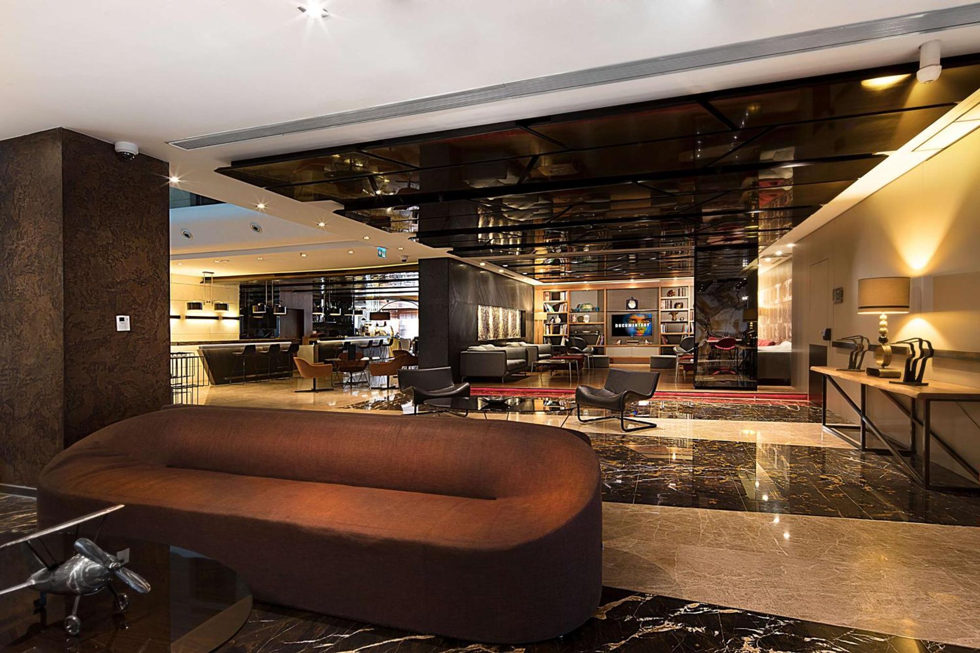 מלון Doubletree By Hilton Istanbul - Old Town מראה חיצוני תמונה The lobby of the hotel